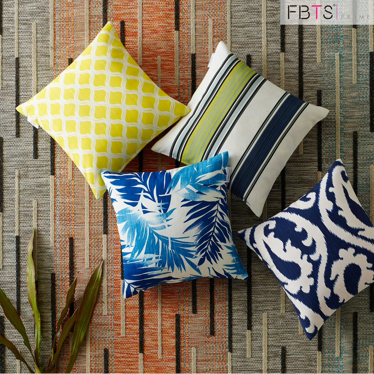 Outdoor Pillows with Insert Blue Geometric Patio Accent Throw Pillows –  Fabritones